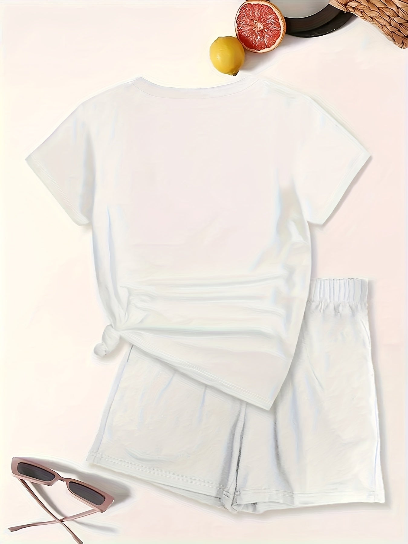2pcsSet with Letter Print T-Shirt Top and Shorts